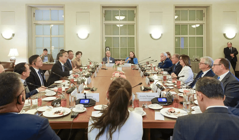 东盟秘书长高度评价与智利经贸合作成果