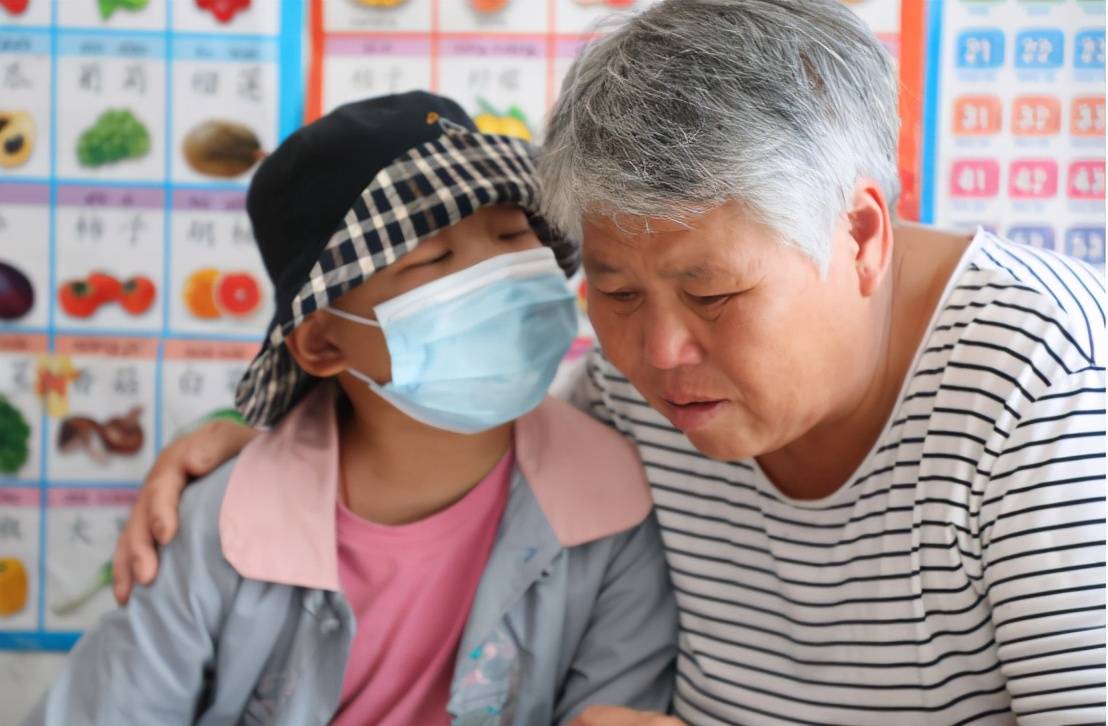 绝望“小白村”：白血病友3000万救命钱被卷走