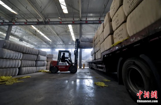 塔吉克斯坦增加电动汽车进口数量