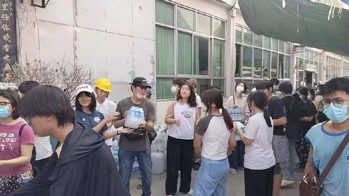 马珈大使在缅甸官媒发表署名文章 《守望相助胞波情 亲诚惠容谱新篇》