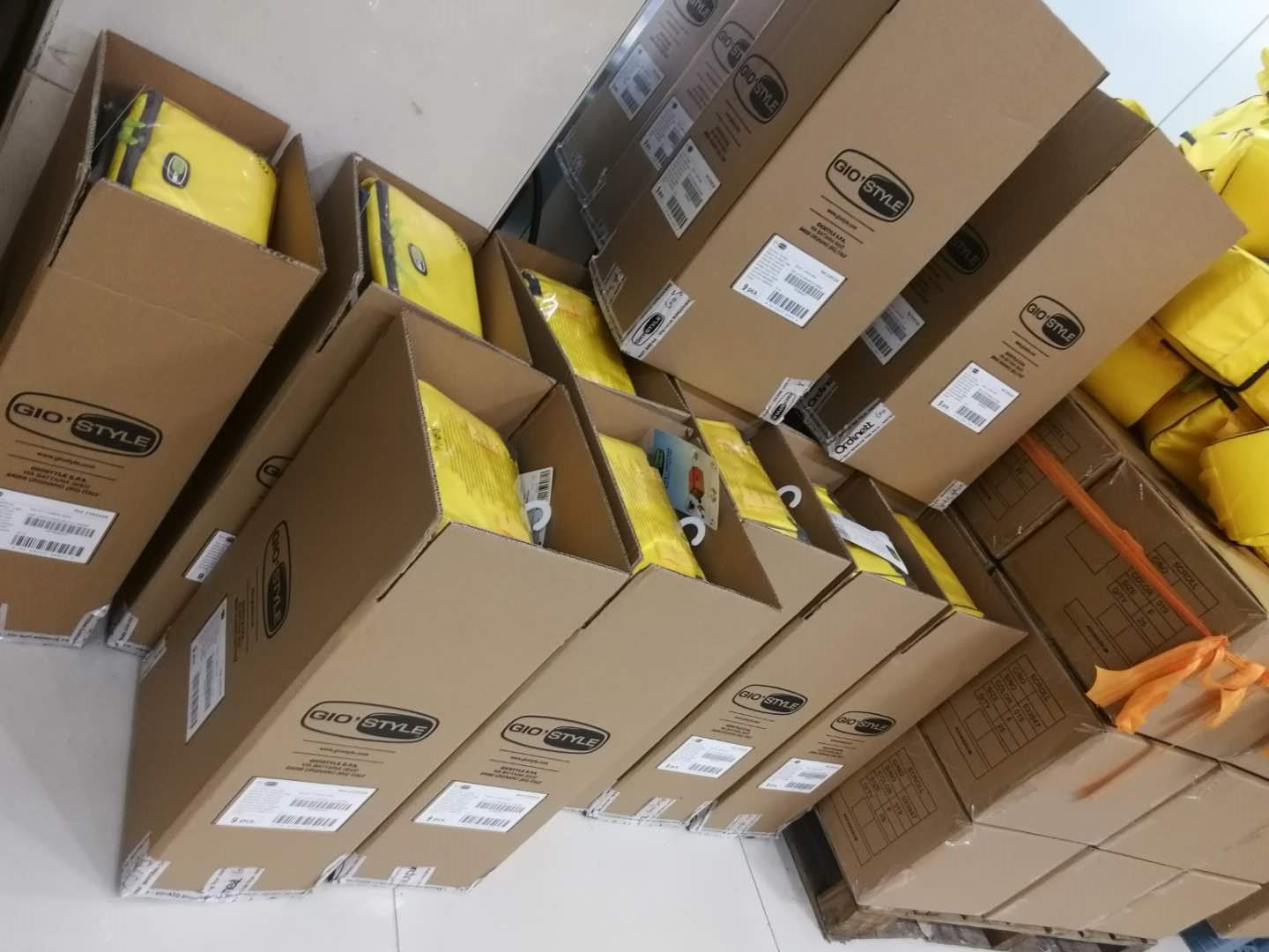 新秀丽成功发行3.5亿欧元优先票据