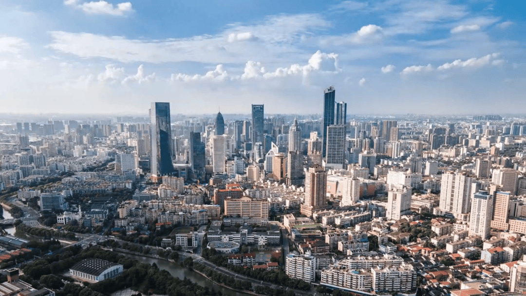 二连板大东方：目前生产经营活动正常 主营业务未发生重大变化