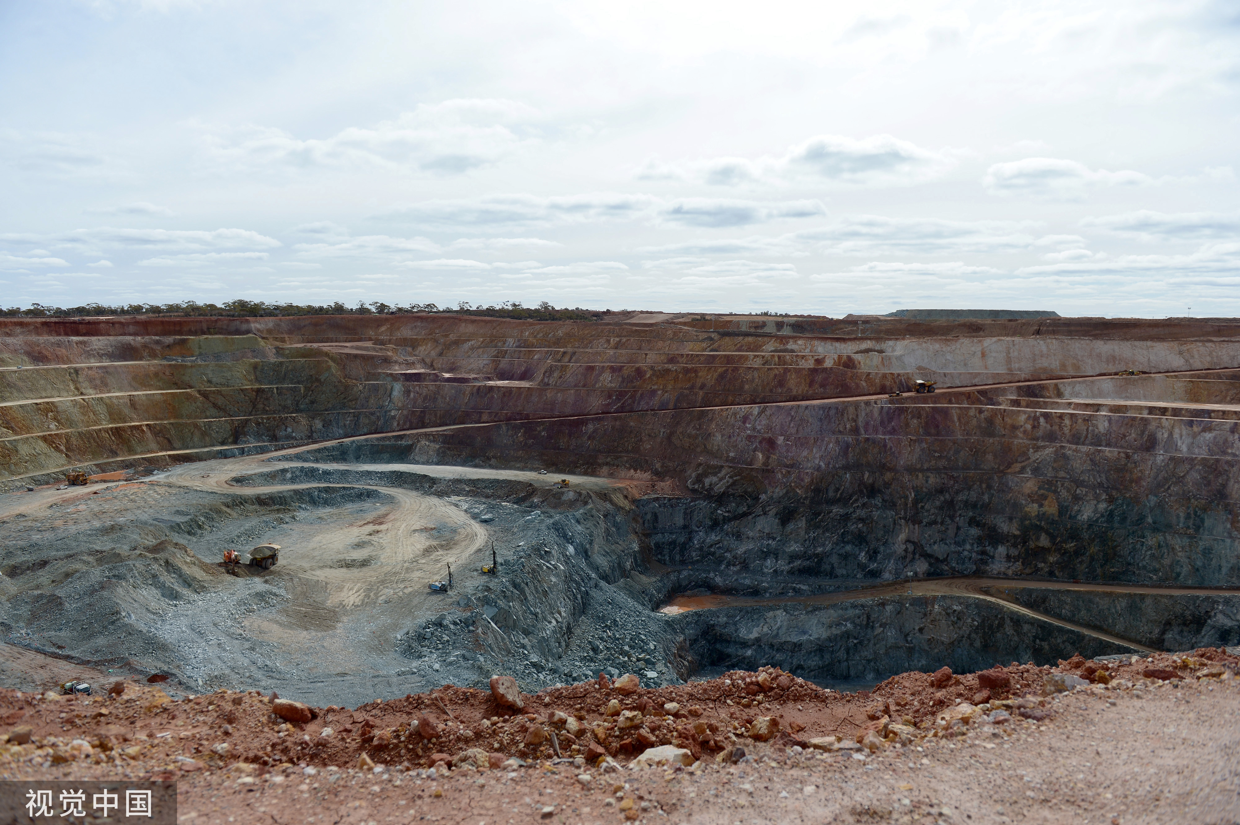哥伦比亚采矿业外国投资下降31%