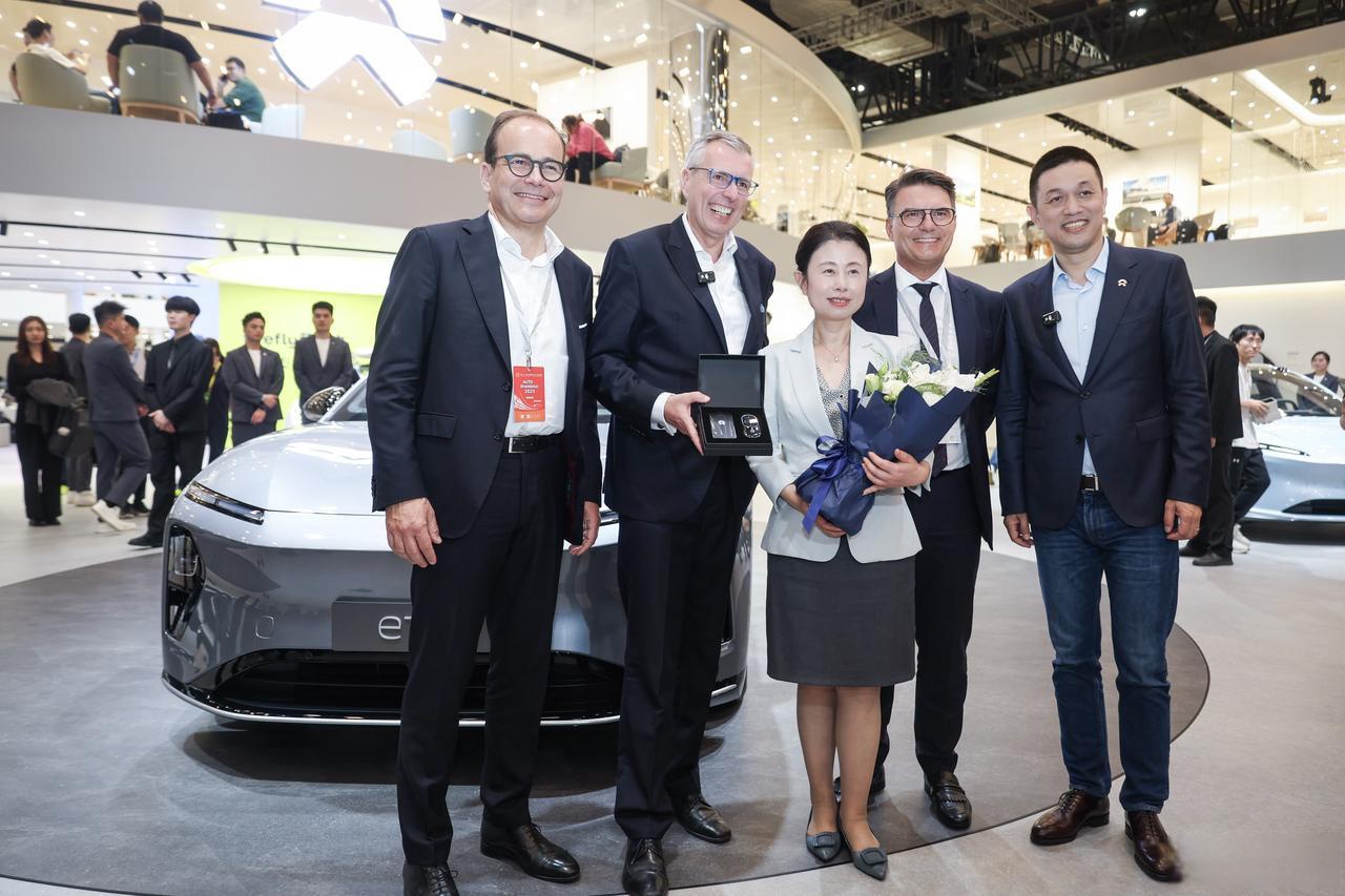 袁家军胡衡华会见宁德时代董事长曾毓群一行