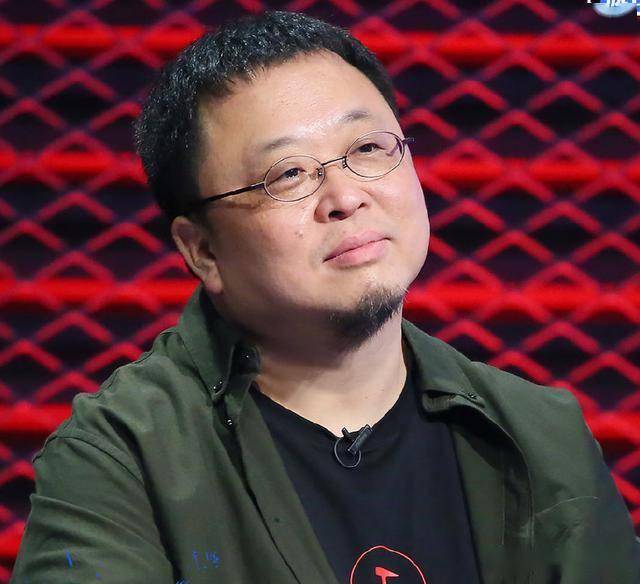 贾国龙深夜发声：罗永浩让西贝雪上加霜，“西贝断崖式亏损，他直播间销售额增加5倍”！罗永浩：已被禁言15天，不会再回应