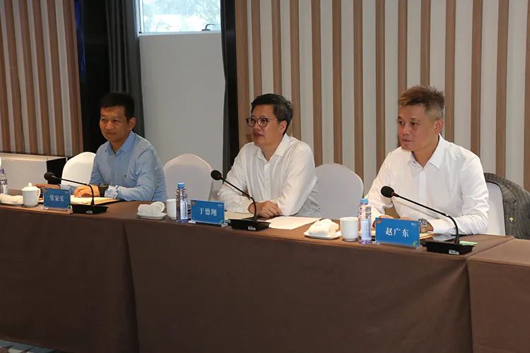 特锐德：1月22日召开董事会会议