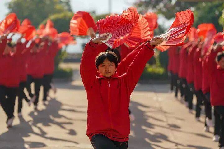 黄文卿将卸任中泰资管董事长，投资银行委员会主任姜天坊接任