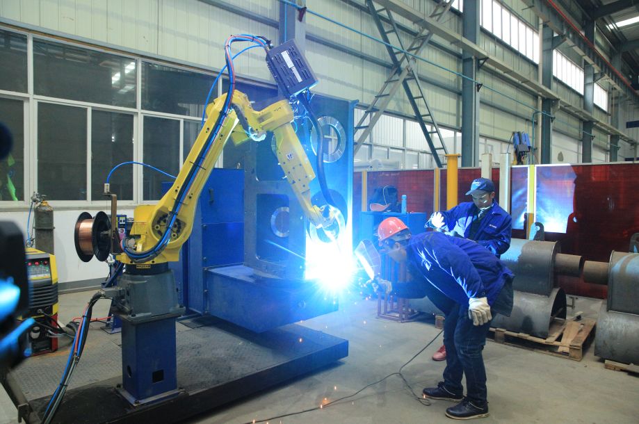 鸿富瀚签下4.8亿元机器人业务大单