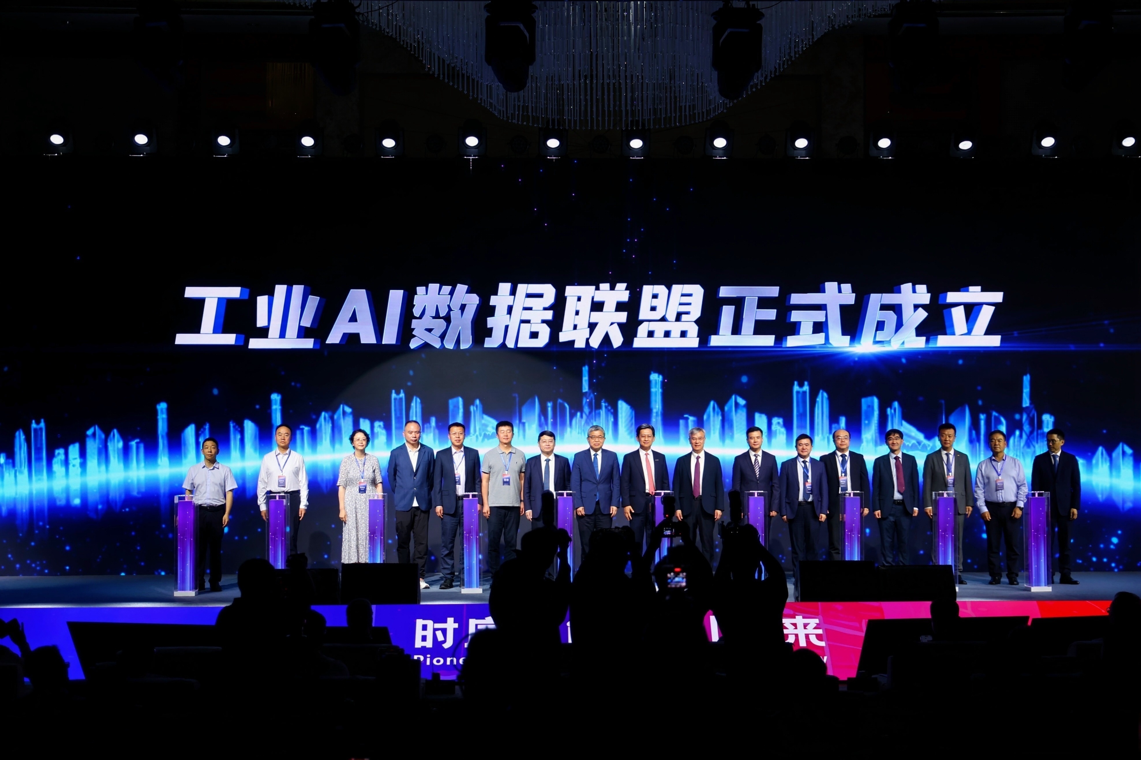 时报观察 AI扎进车间里 “场景落地”求实效