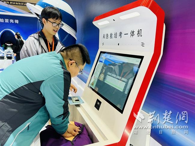 记者手记：AI时代孕育“词元”经济 一度电如何实现价值逆袭